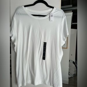 Women’s white Tshirt, Banana Republic